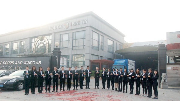 想做鋁合金門窗代理，哪個(gè)品牌比較好呢？